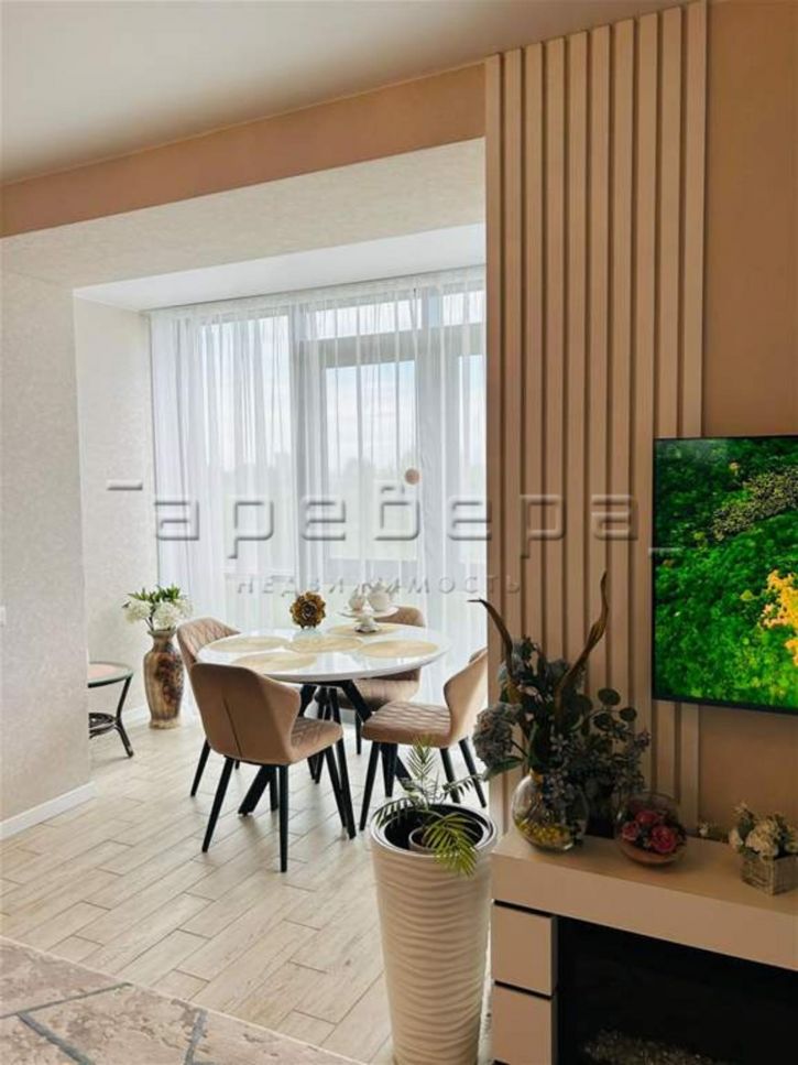 2-комн квартира Авиаторов, 26