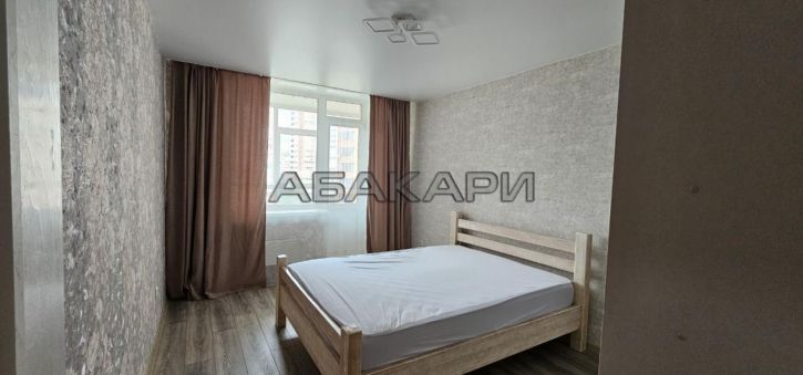 2-комн квартира улица Авиаторов, 42