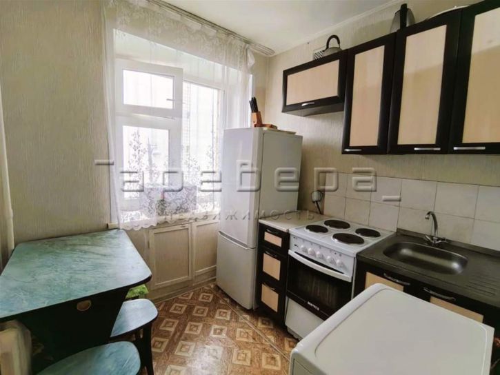 1-комн квартира Сергея Лазо, 18