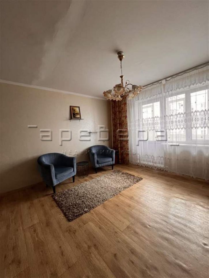 2-комн квартира Батурина, 5а