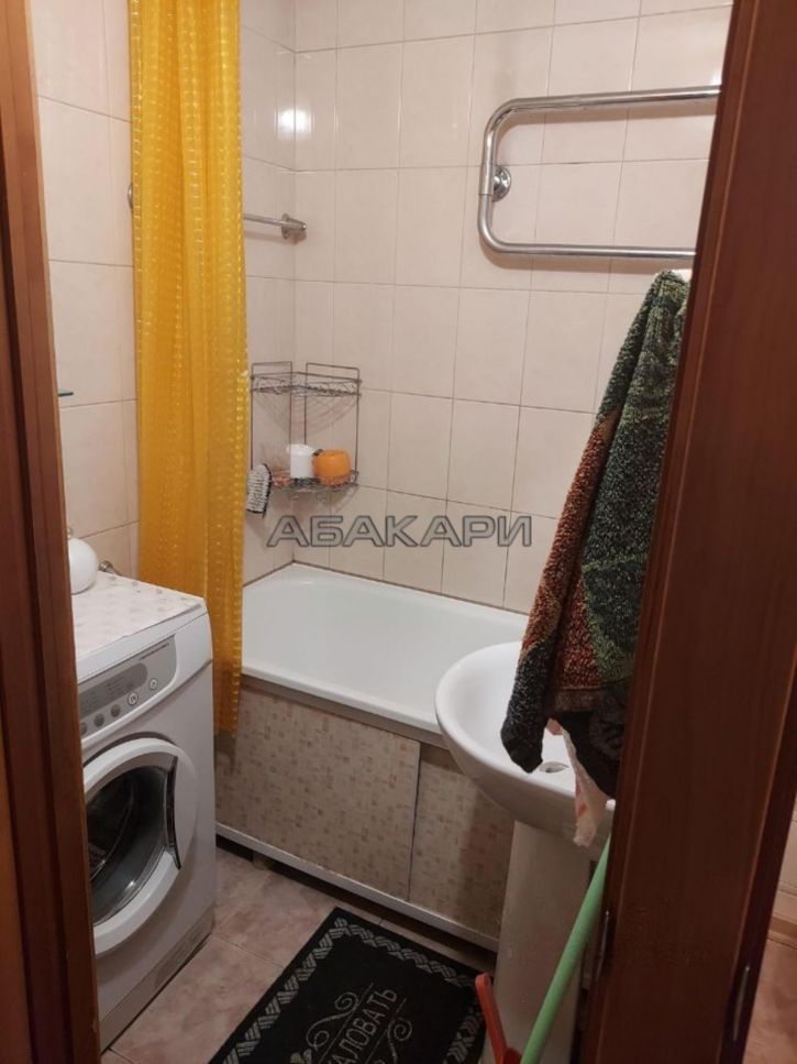 3-комн квартира улица Гастелло, 32