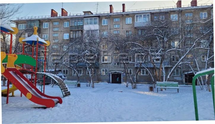 3-комн квартира 60 лет Октября, 32