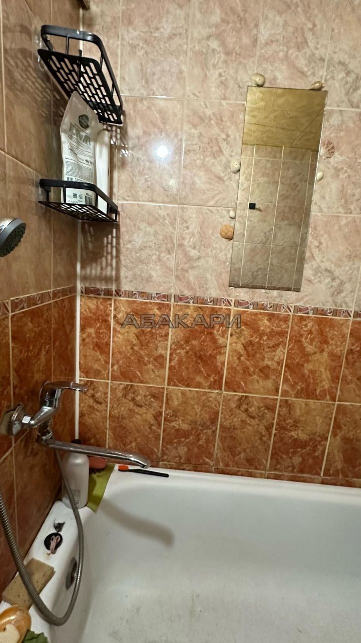 Студия Паровозная улица, 9