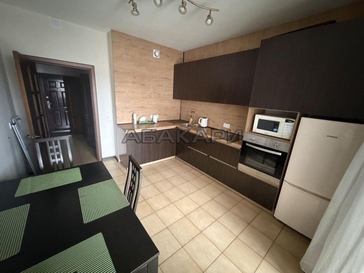 1-комн квартира улица Авиаторов, 23