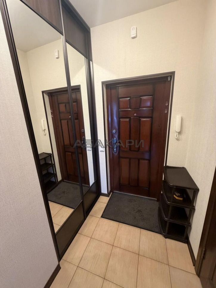 1-комн квартира улица Авиаторов, 23