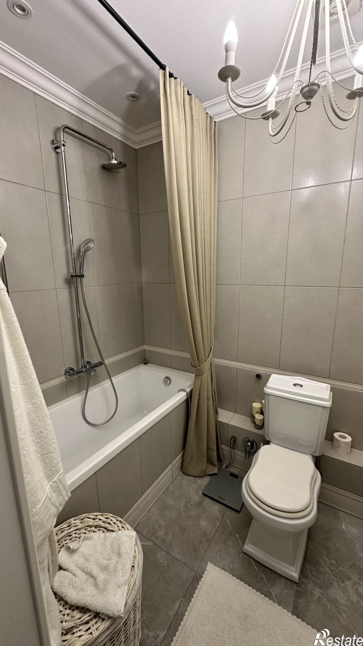 3-комн квартира Ярыгинская набережная, 17