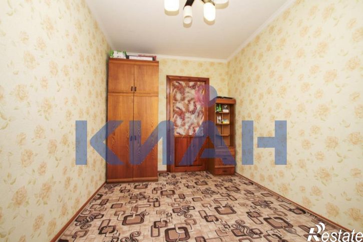4-комн квартира Тотмина ул., 25