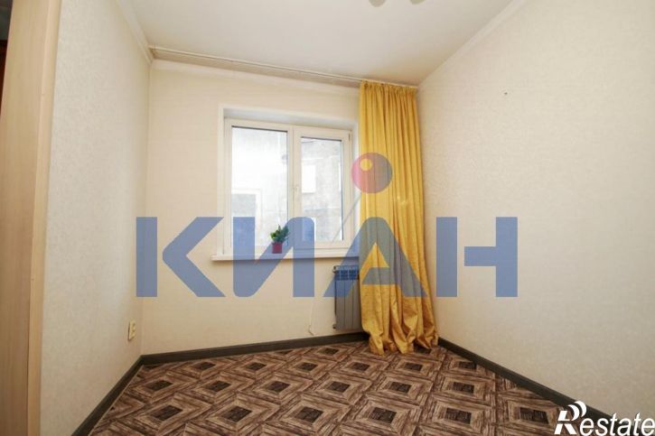 4-комн квартира Тотмина ул., 25