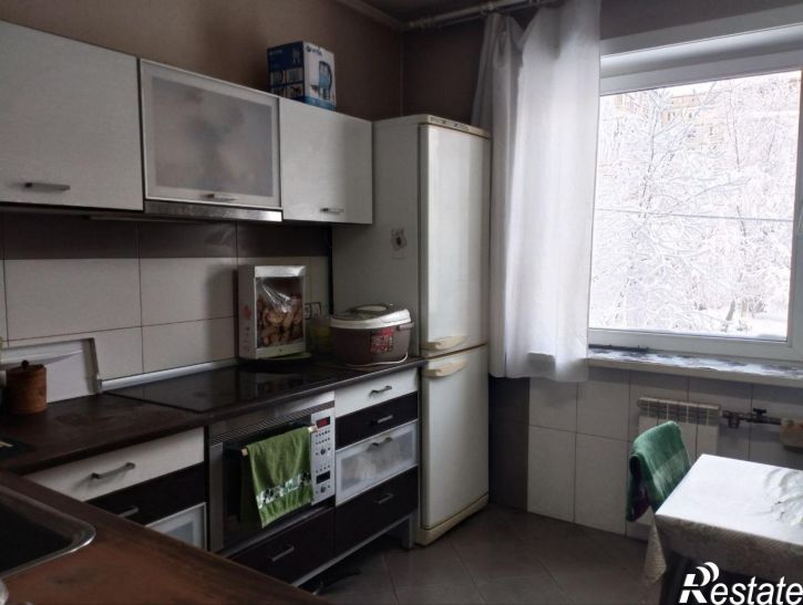 4-комн квартира Судостроительная ул., 109