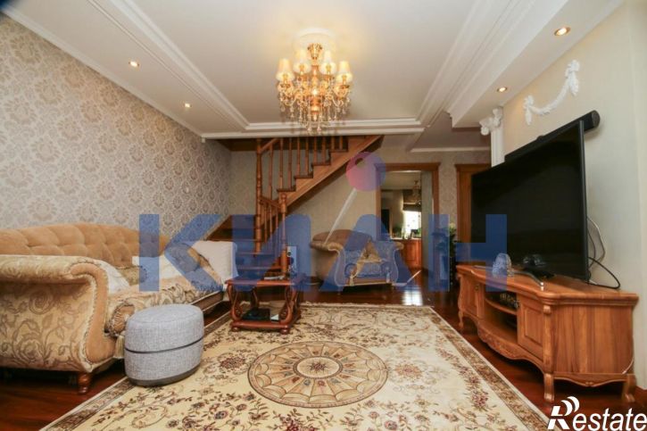 5-комн квартира Ады Лебедевой ул., 66