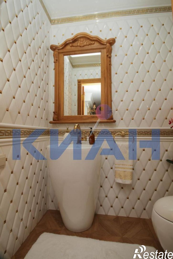 5-комн квартира Ады Лебедевой ул., 66