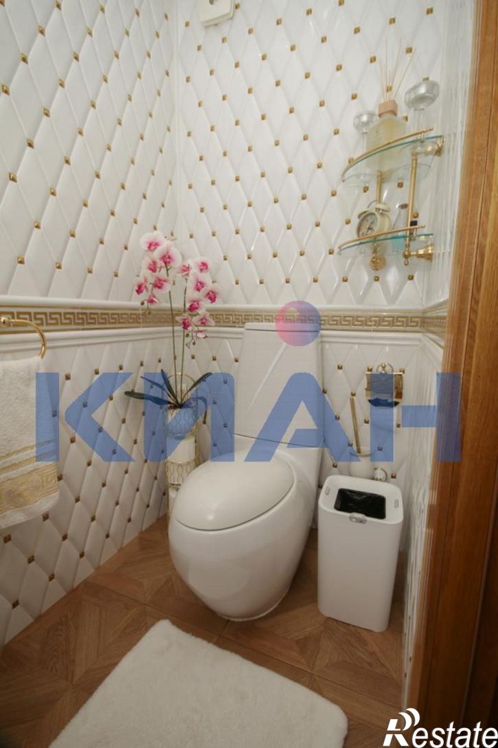 5-комн квартира Ады Лебедевой ул., 66