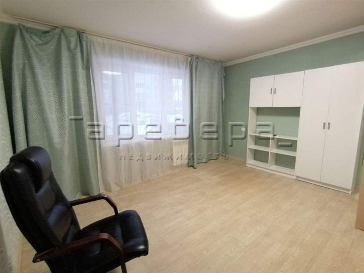 2-комн квартира 26 Бакинских Комиссаров, 30