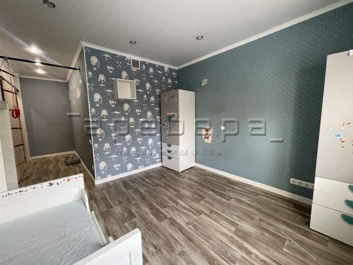 3-комн квартира Соколовская, 72