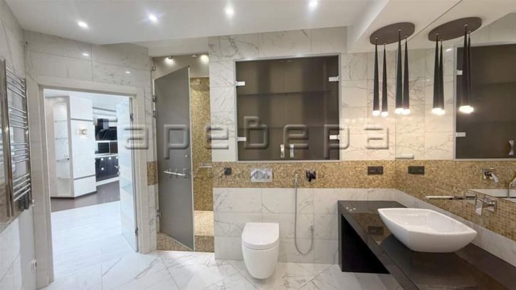3-комн квартира Авиаторов, 41