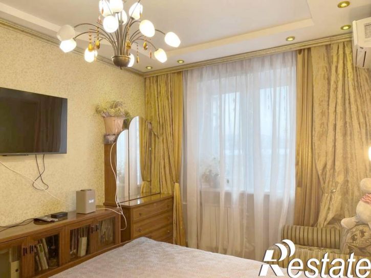 4-комн квартира Свердловская, 21а