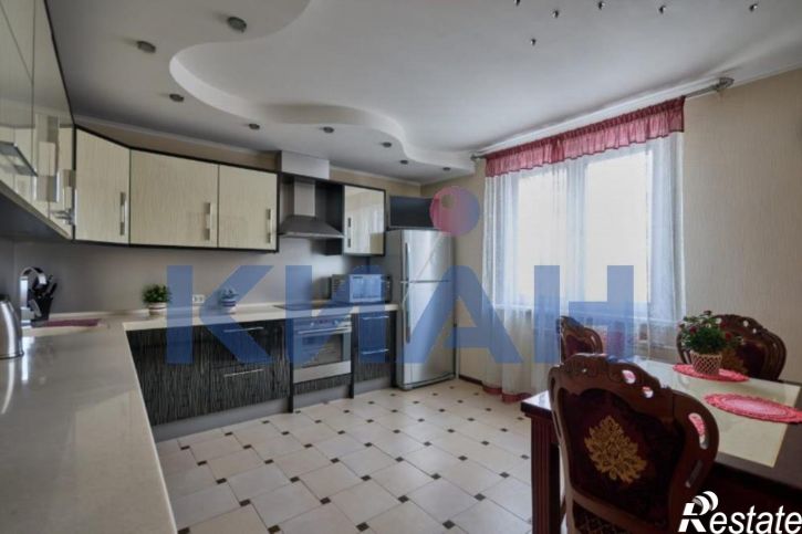 2-комн квартира Авиаторов ул., 66