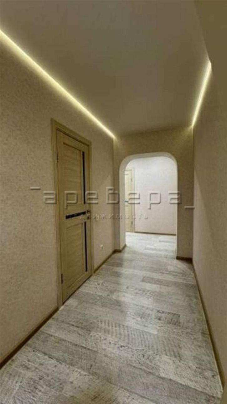 4-комн квартира Базарная, 124а