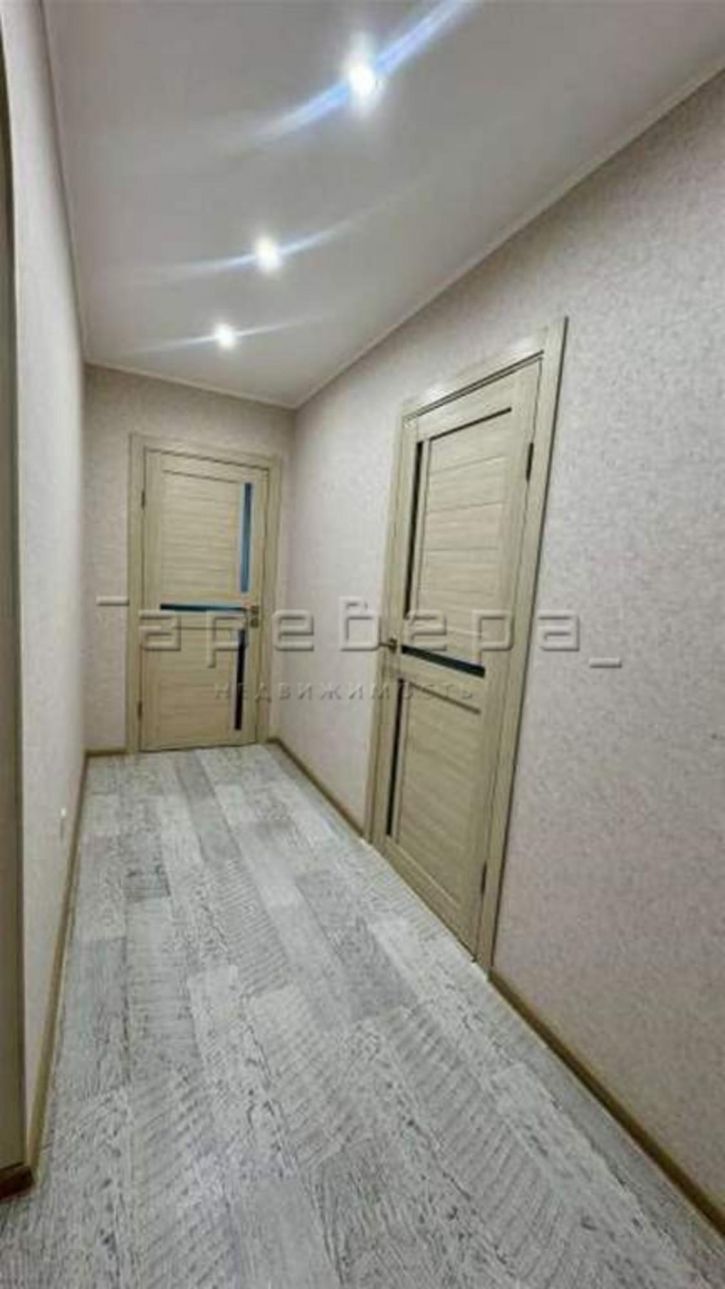 4-комн квартира Базарная, 124а