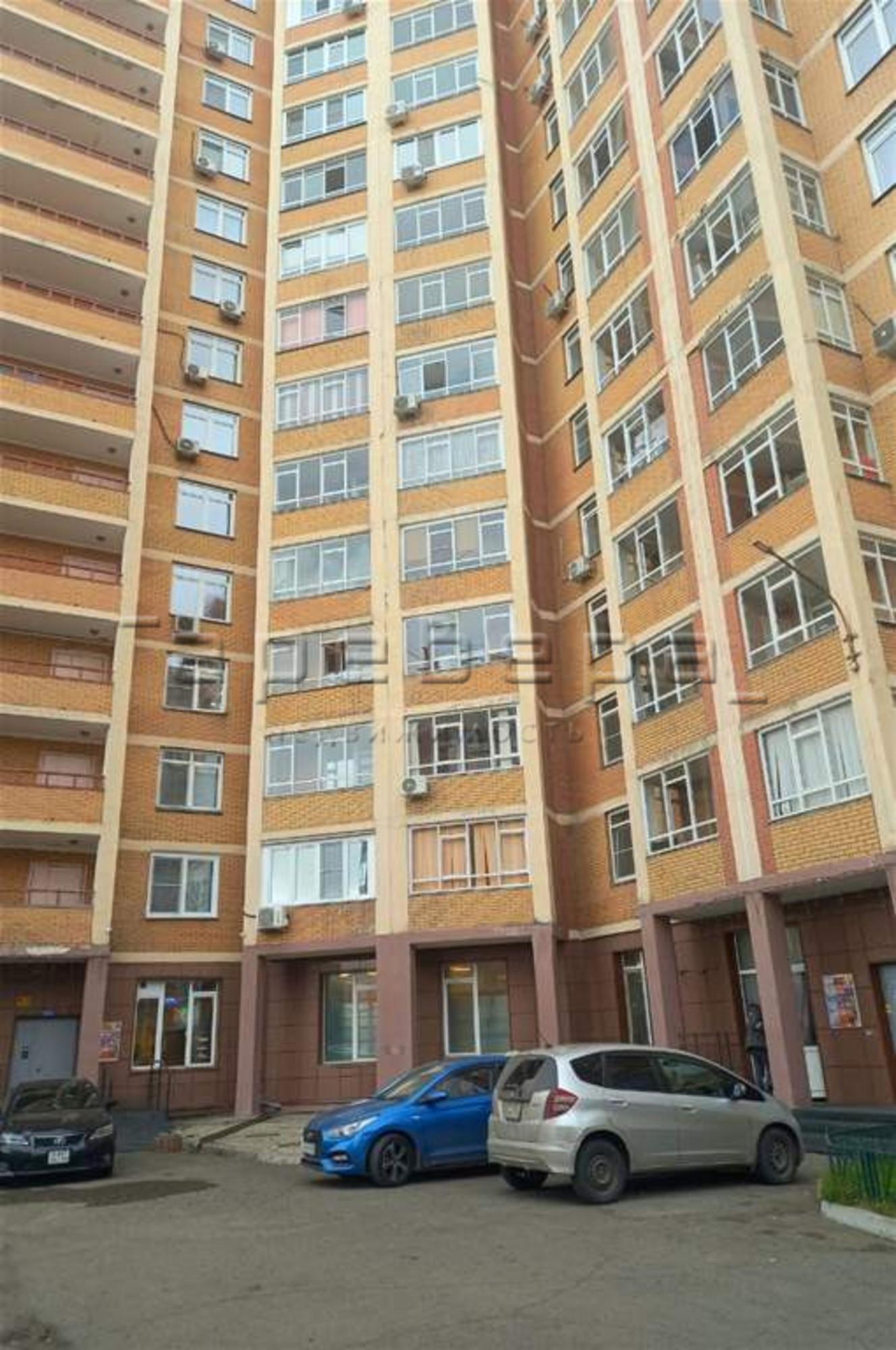 Купить квартиру за 15 500 000 рублей на Алексеева, 17
