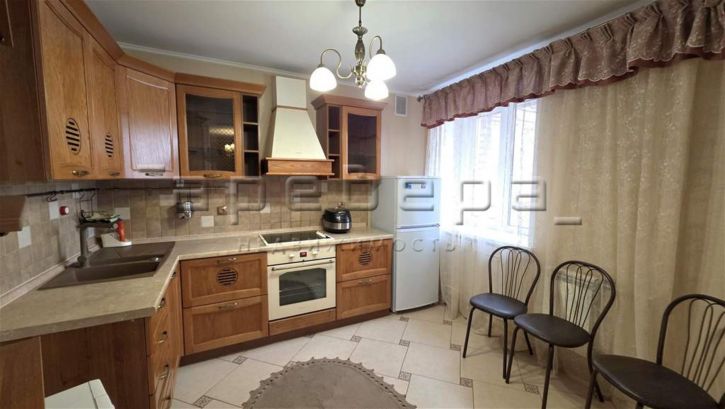 3-комн квартира Щорса, 29
