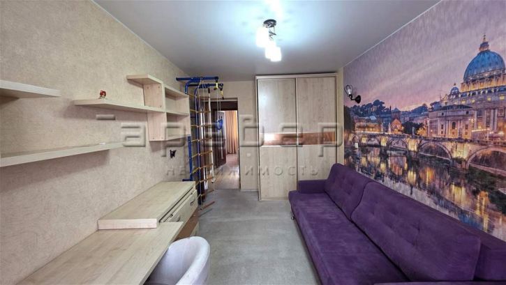 3-комн квартира Щорса, 29