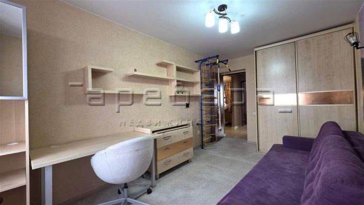 3-комн квартира Щорса, 29