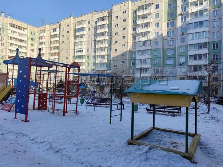 5-комн квартира 40 лет Победы, 30