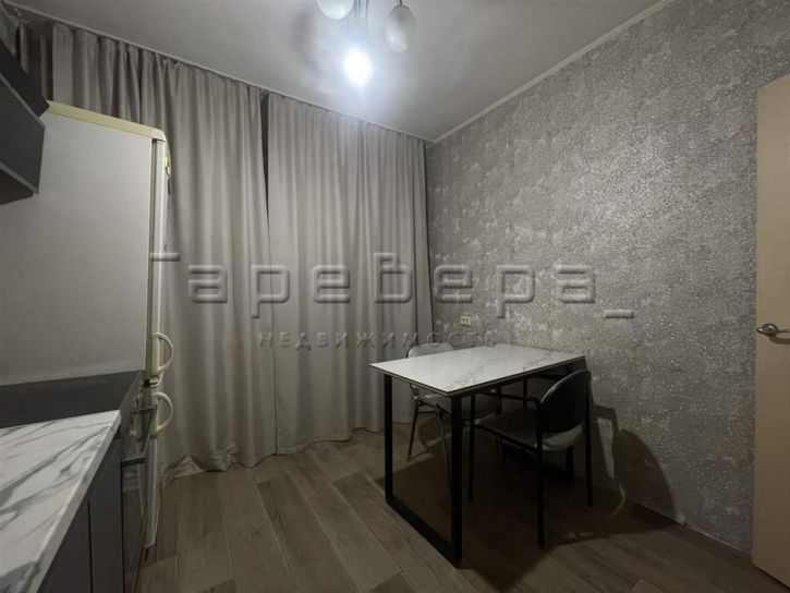 3-комн квартира Славы, 1
