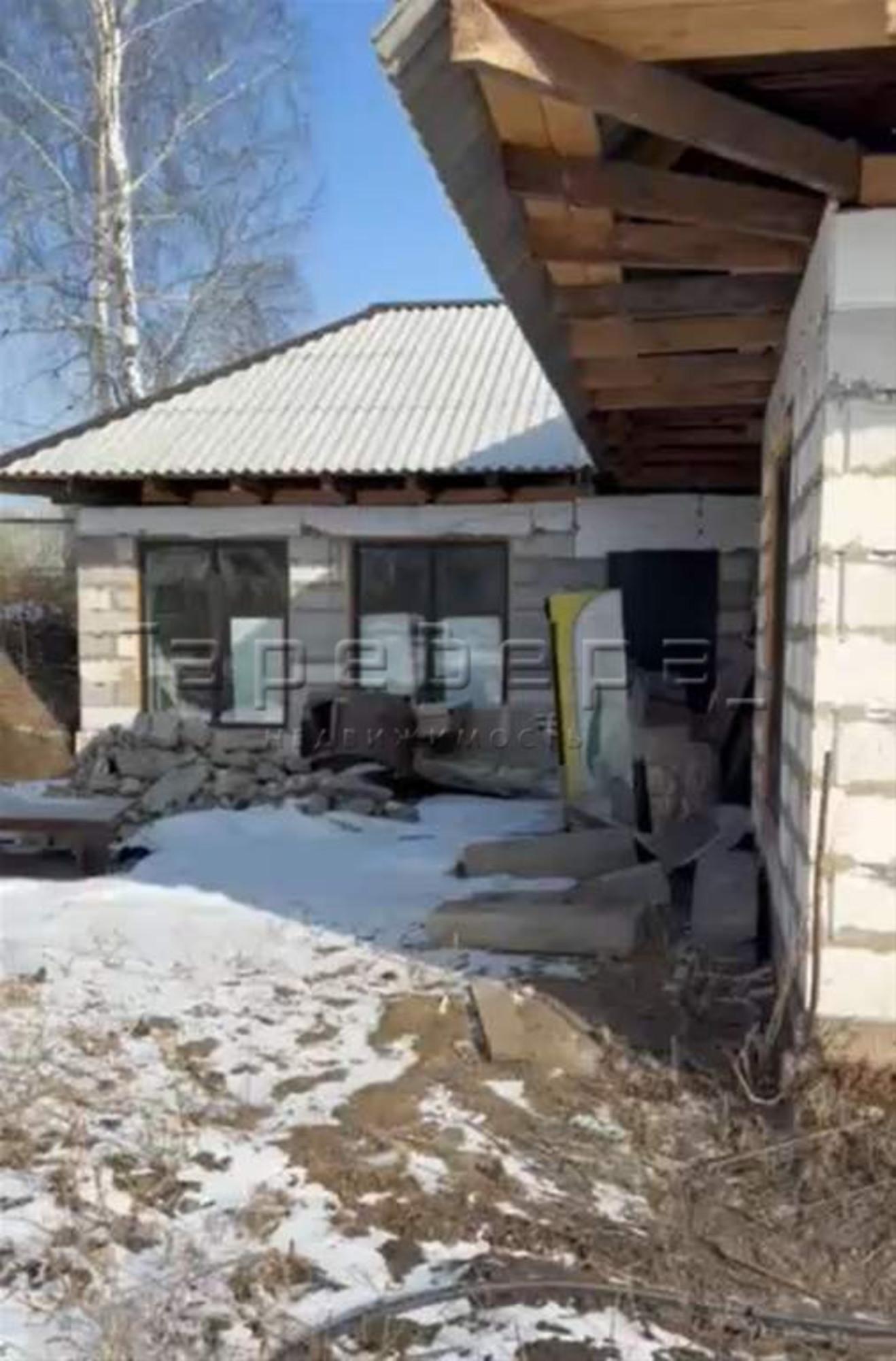 Купить дачу, дом, коттедж за 5 300 000 рублей на Монтажников, 63/333