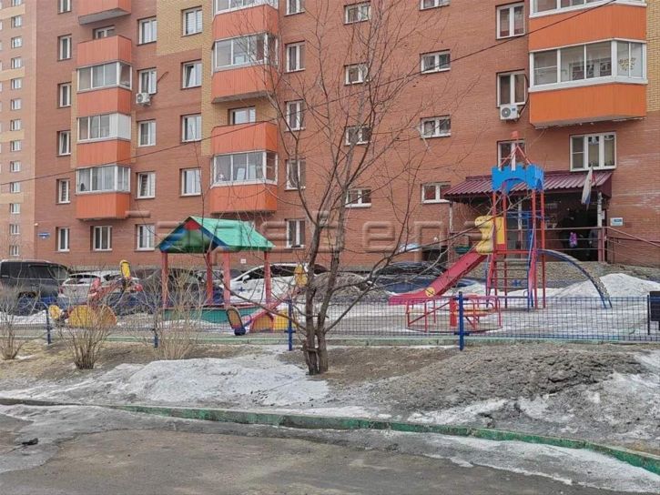 2-комн квартира 60 лет Образования СССР, 62