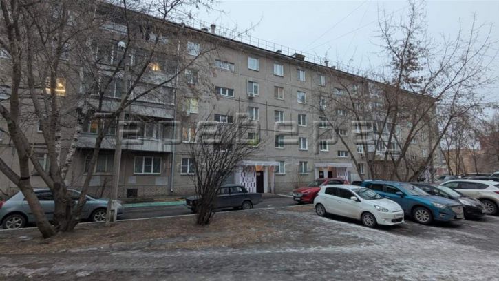 3-комн квартира Тельмана, 19а