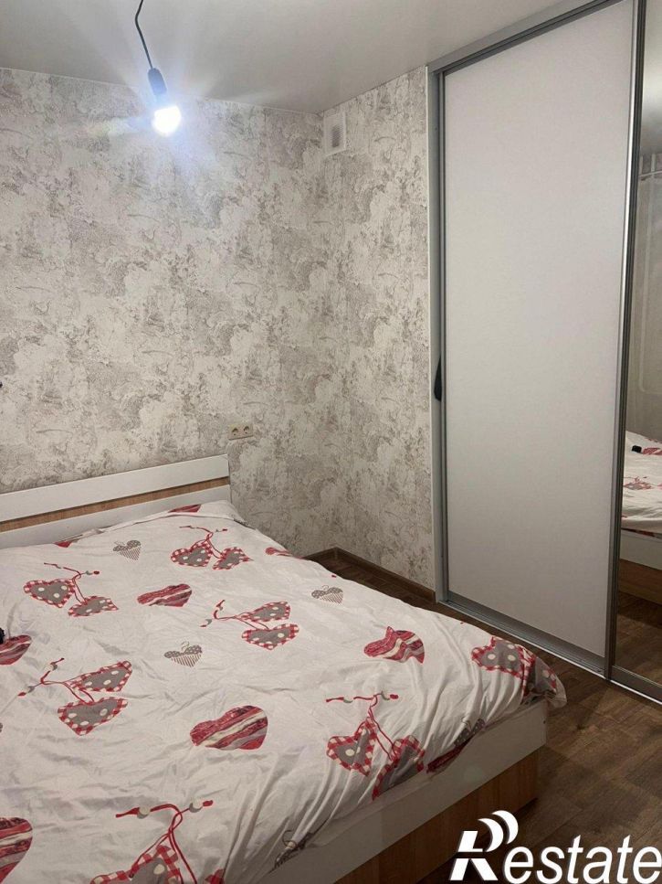 3-комн квартира Копылова,  21