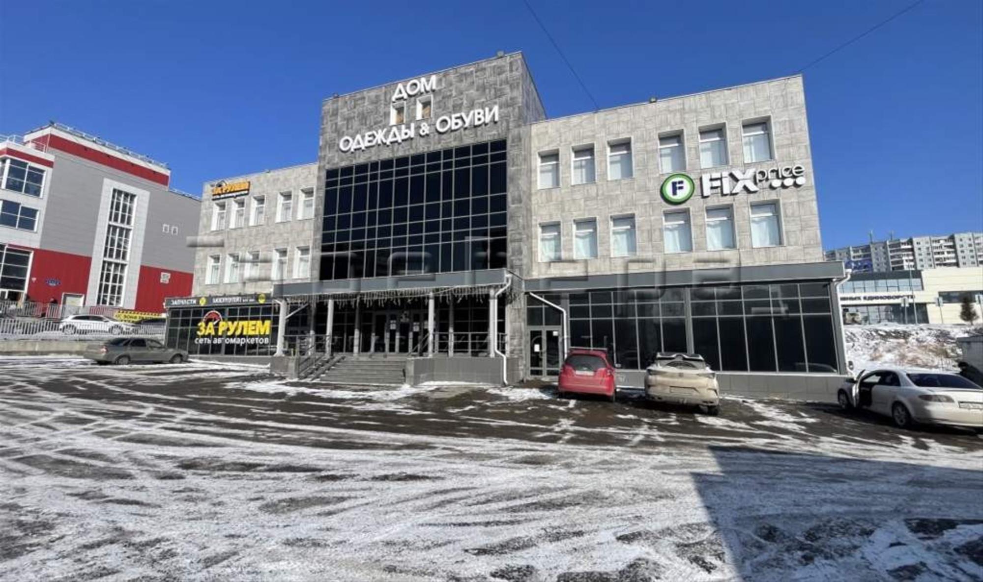 Купить землю, земельный участок за 300 000 000 рублей на Славы улица, 16