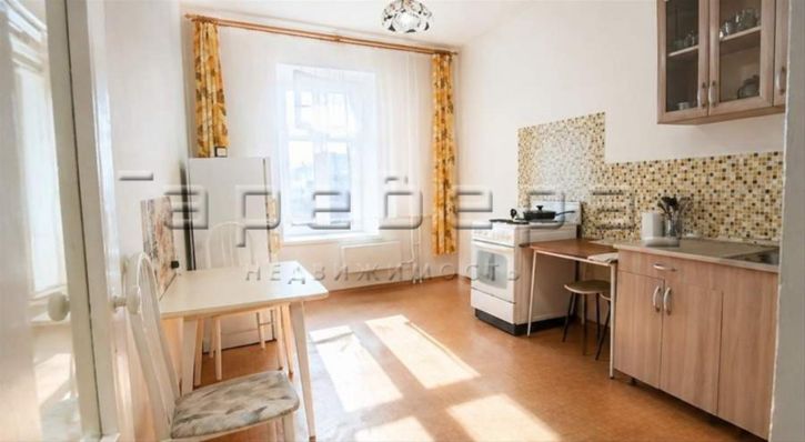 2-комн квартира Елены Стасовой, 1