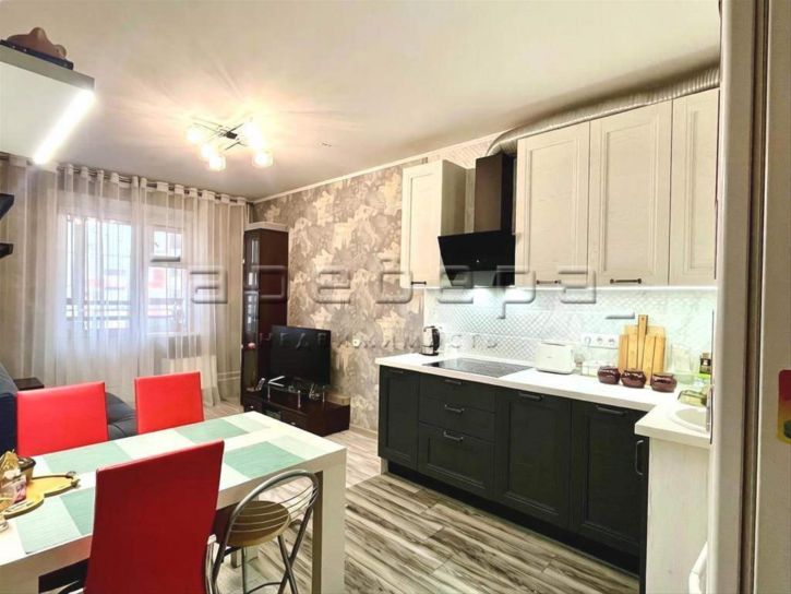 2-комн квартира Елены Стасовой, 50г