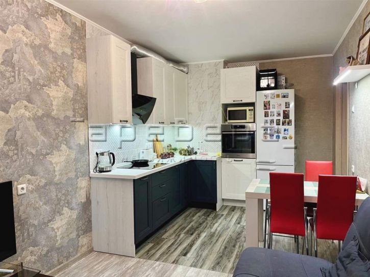 2-комн квартира Елены Стасовой, 50г