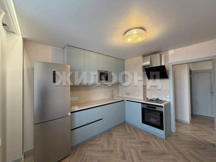 2-комн квартира Авиаторов улица, д.42