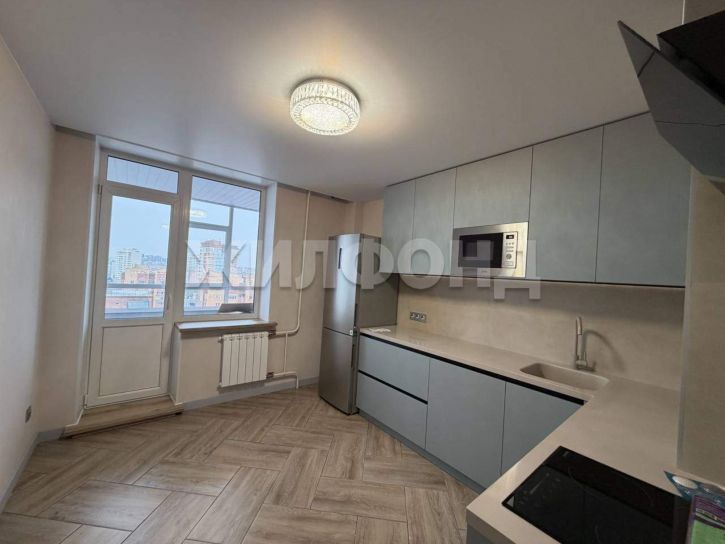 2-комн квартира Авиаторов улица, д.42