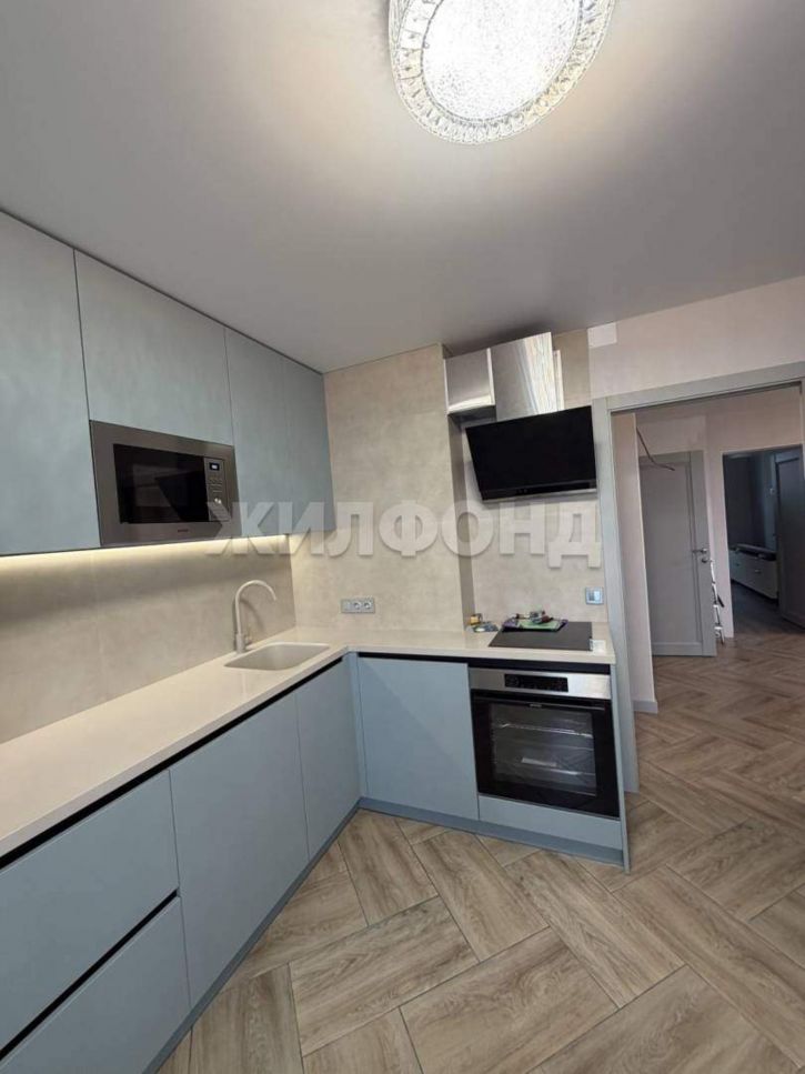 2-комн квартира Авиаторов улица, д.42