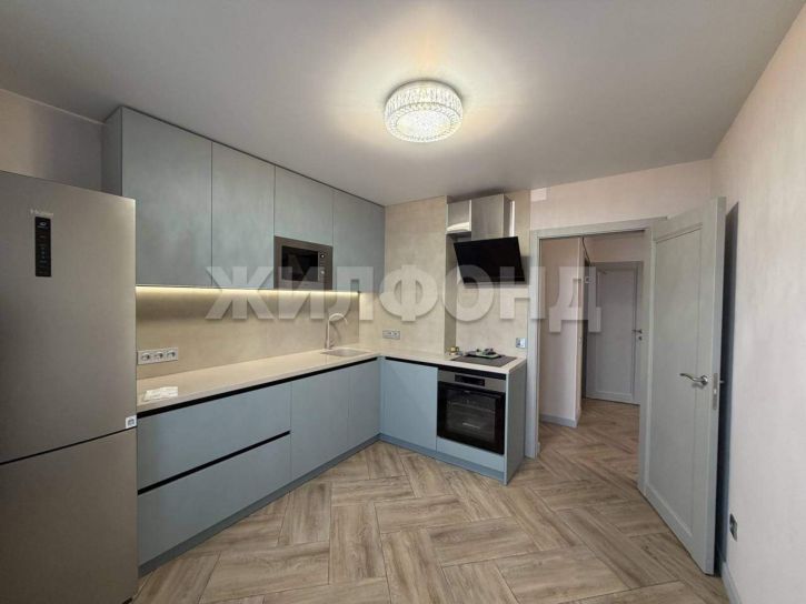 2-комн квартира Авиаторов улица, д.42