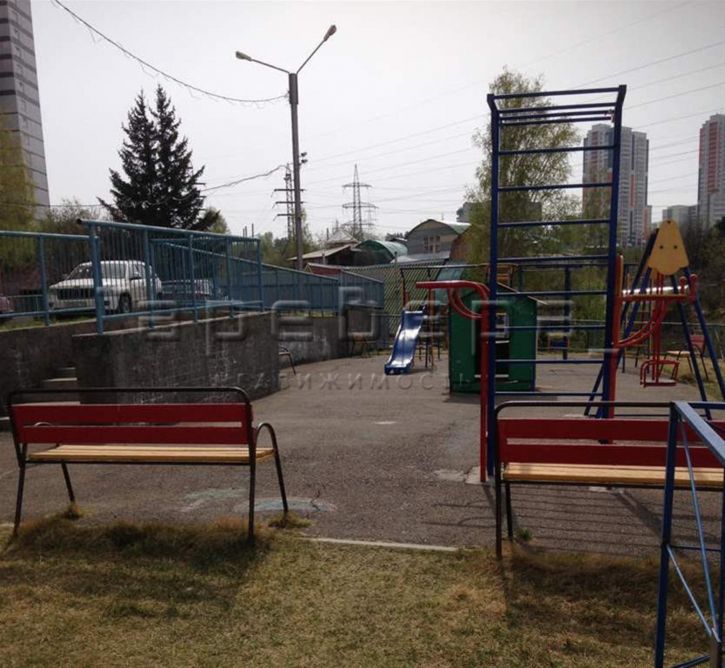 3-комн квартира Свободный, 72а