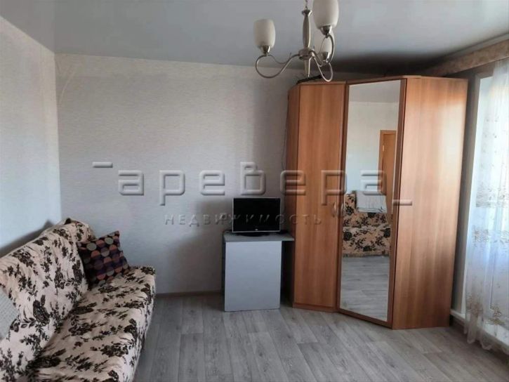 1-комн квартира Серова, 8