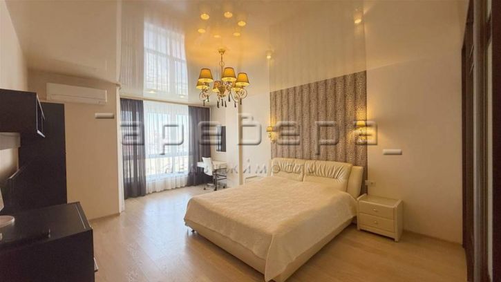 2-комн квартира Авиаторов, 41