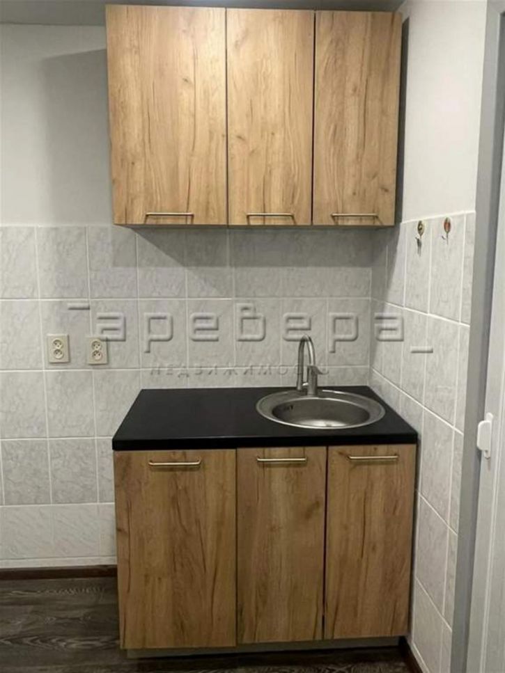 Комната Аэровокзальная, 8ж