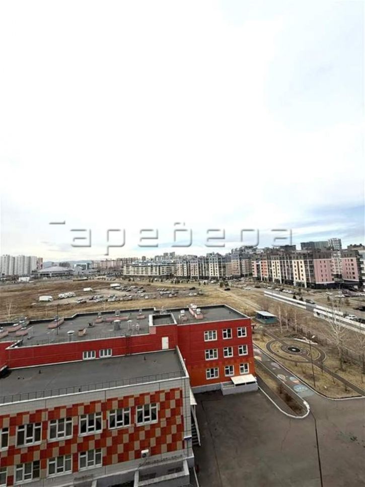 3-комн квартира Петра Ломако, 1