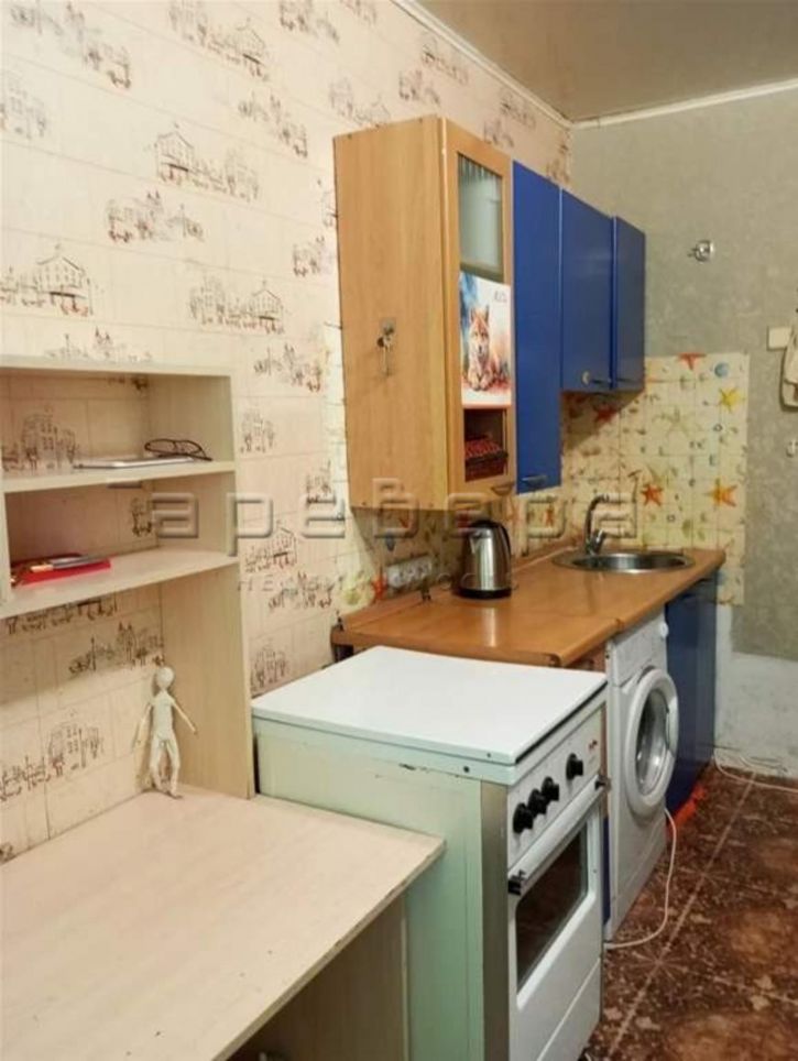 Комната 26 Бакинских Комиссаров, 25