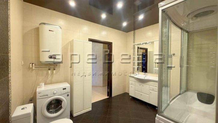 2-комн квартира Авиаторов, 41