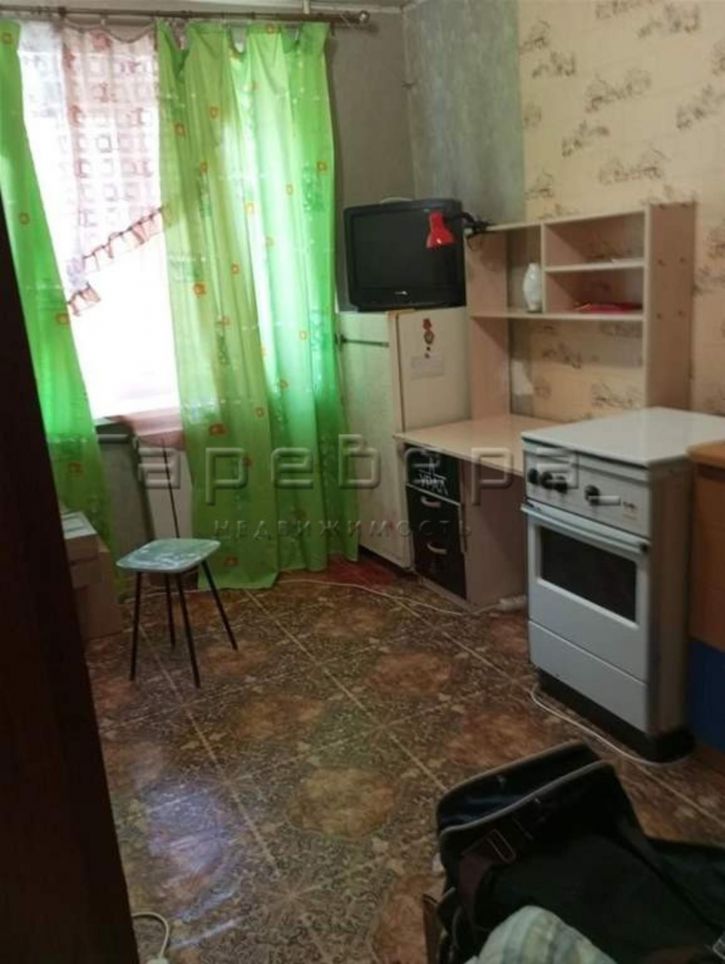 Комната 26 Бакинских Комиссаров, 25