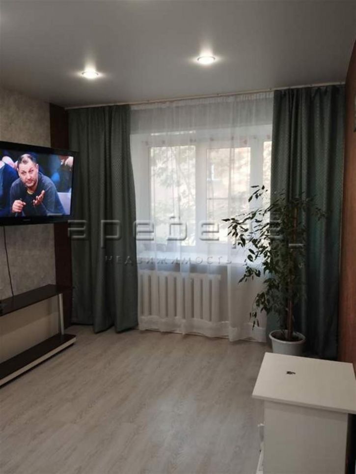 1-комн квартира Партизана Железняка, 11